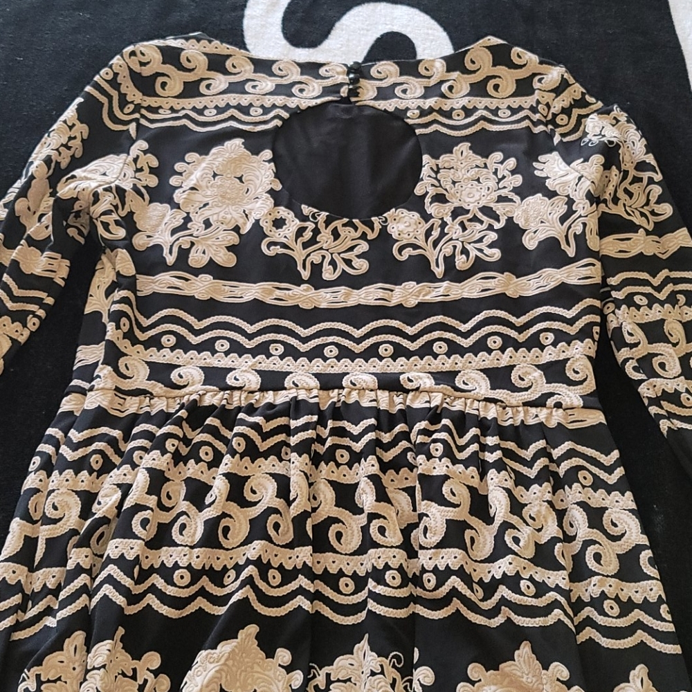 Dress - Picture 2 of 2